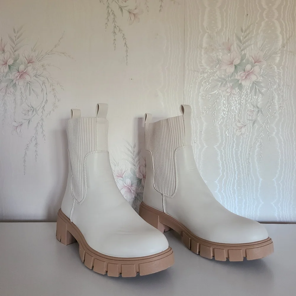 Qupid Chelsea Boots‎